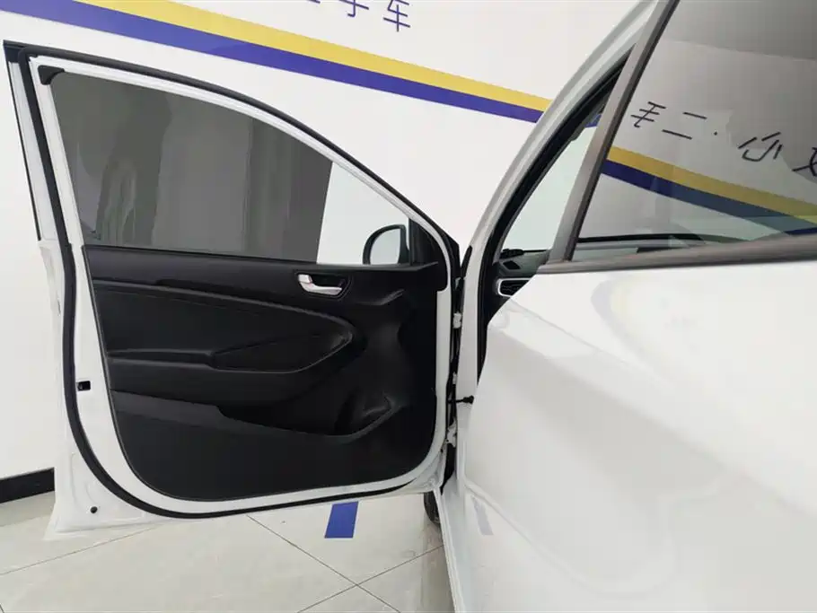 Accent 1.4 L Manual GL Refreshed