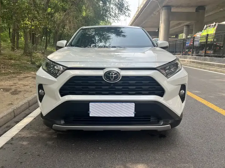 Toyota RAV4 2.0 L CVT 2 WD Style PLUS