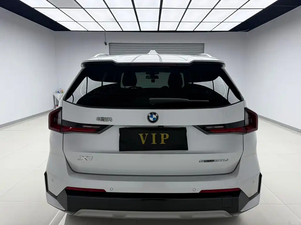 BMW X1 sDrive20 Li X Design Package