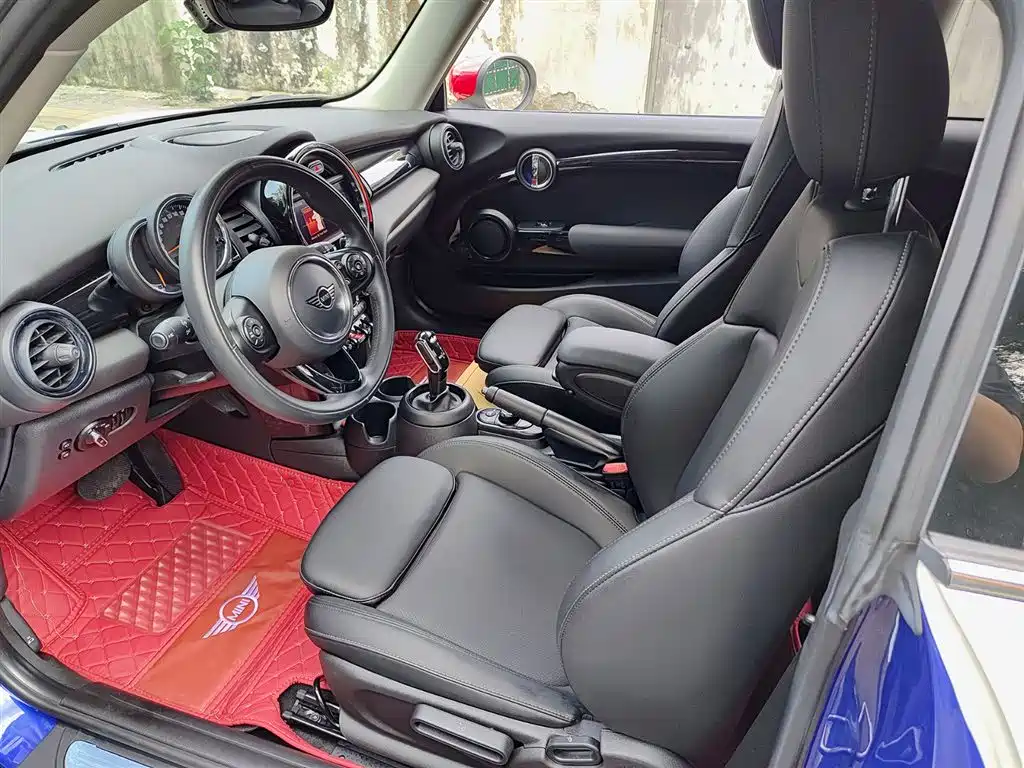 MINI 1.5 T COOPER Classic