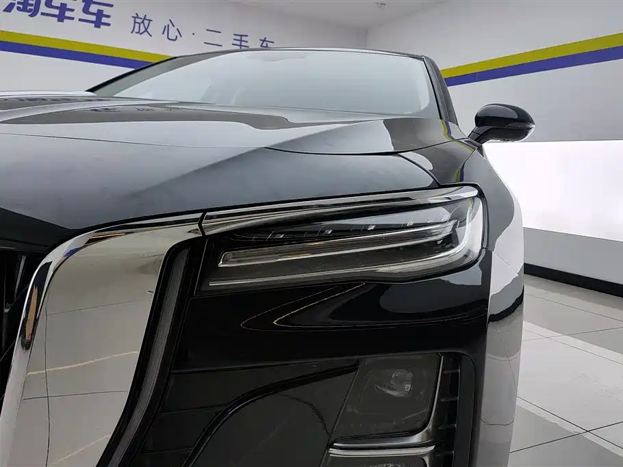 Hongqi H5 1.5 T DCT Connected Flagship Charm