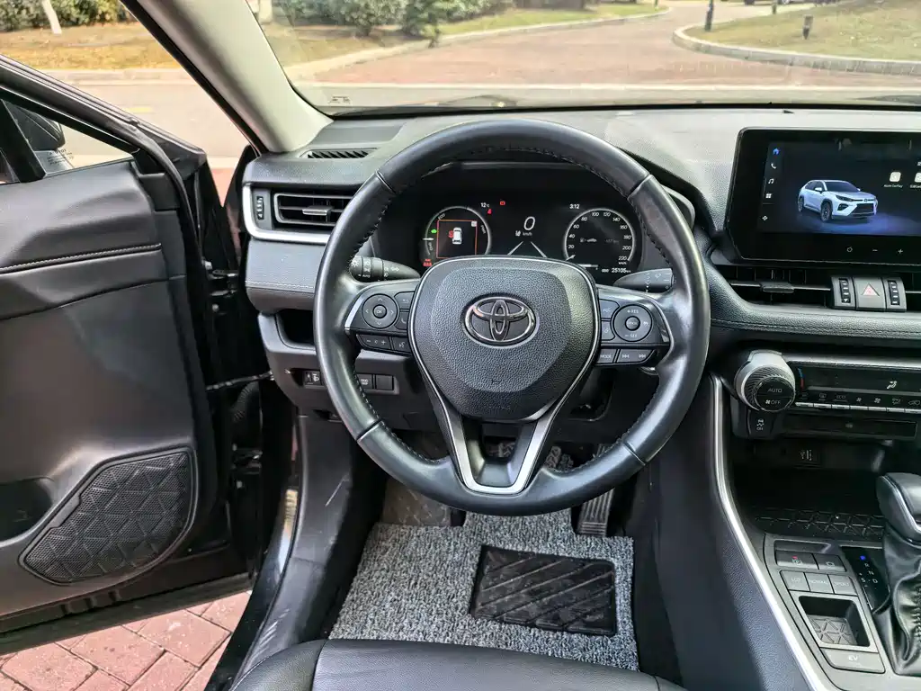 Wildlander 威兰达 2024款 双擎 2.5 L E-CVT两驱豪华PLUS版