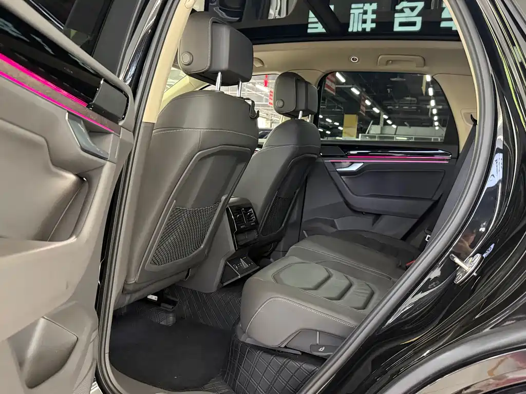Touareg 3.0 TSI Sharp Enjoyment Black Shine Sport Package