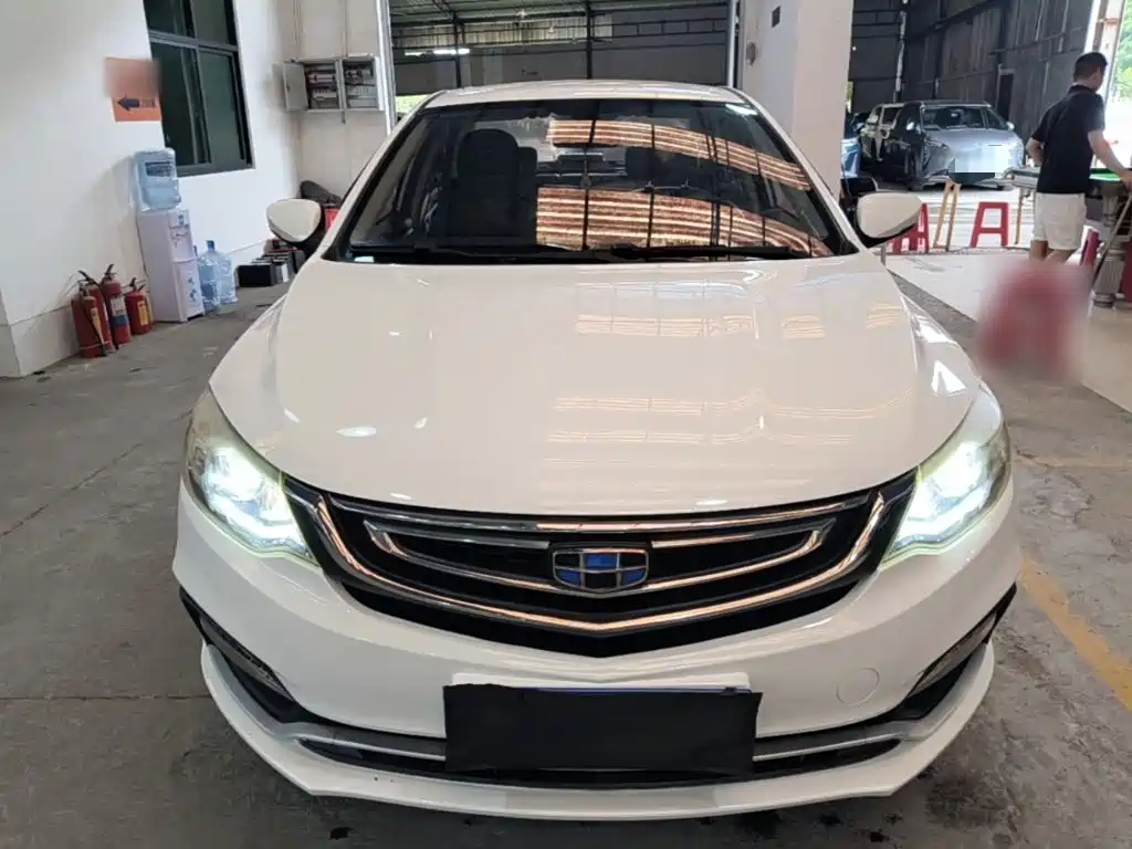Vision 1.5 L Auto Happy