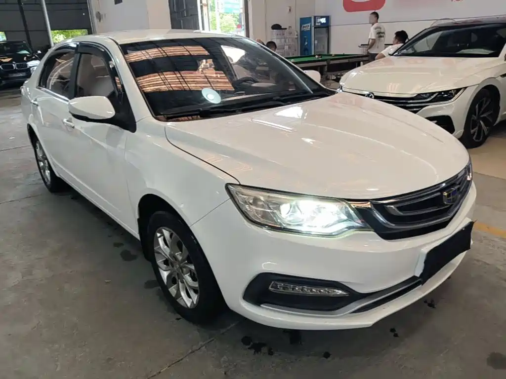 Vision 1.5 L Auto Happy