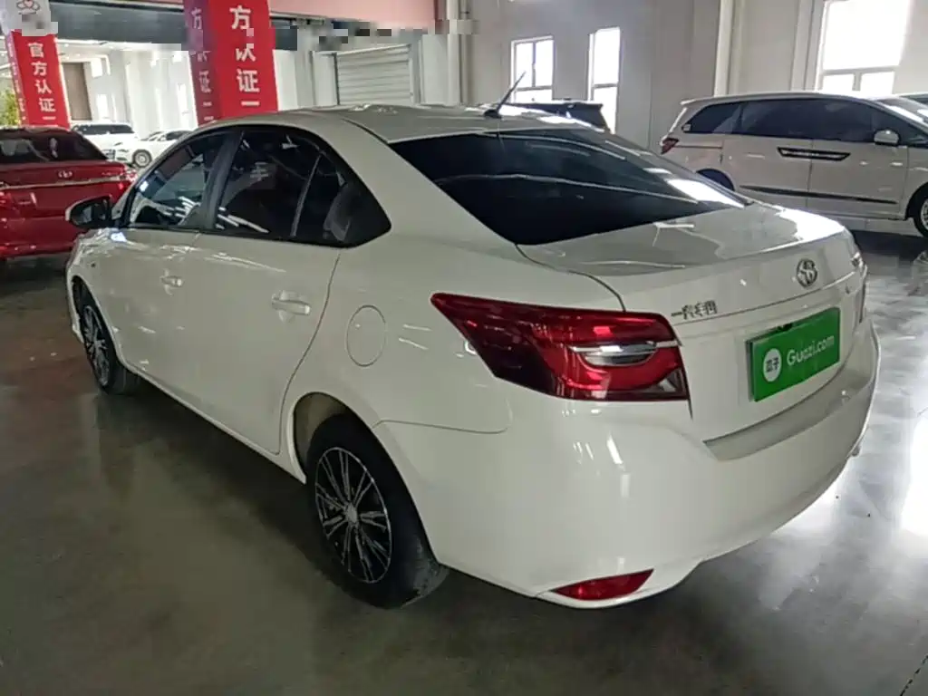Vios 1.5 L CVT Creation