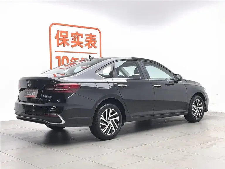 Volkswagen Lavida 300 TSI DSG Manyi