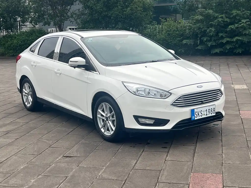 Focus Sedan Classic 1.6 L Auto Style Smart Travel