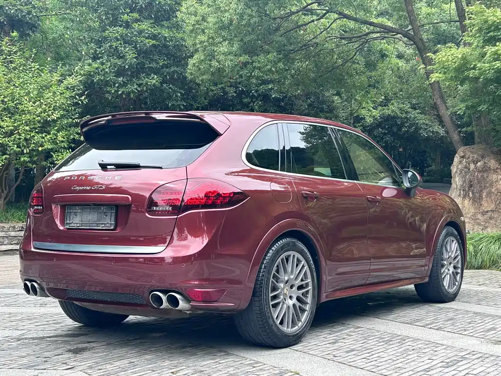 Cayenne Cayenne GTS 4.8 L
