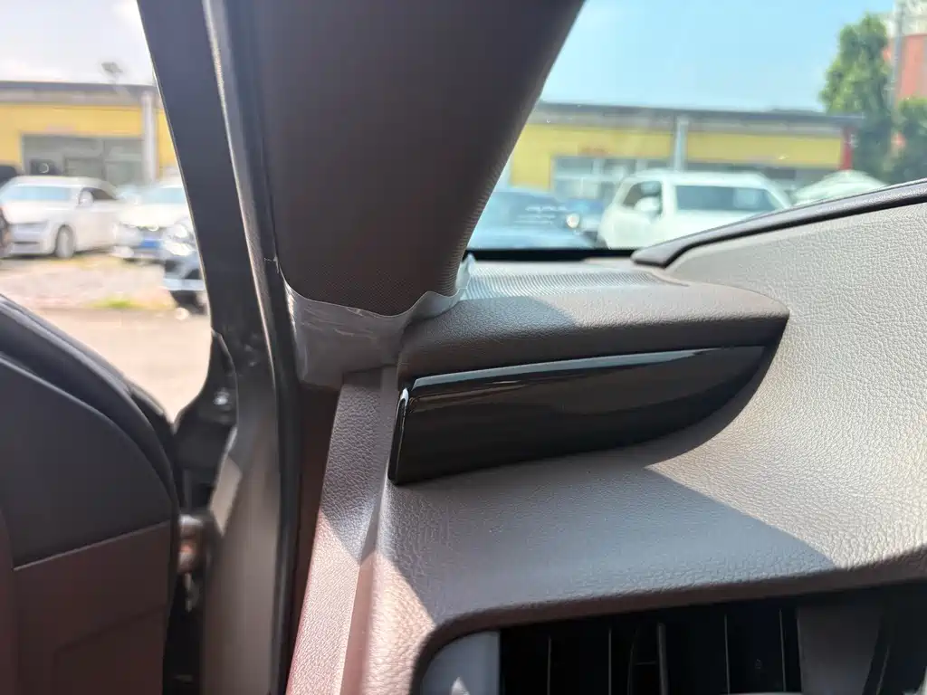 Lexus ES 200 Luxury CN-V