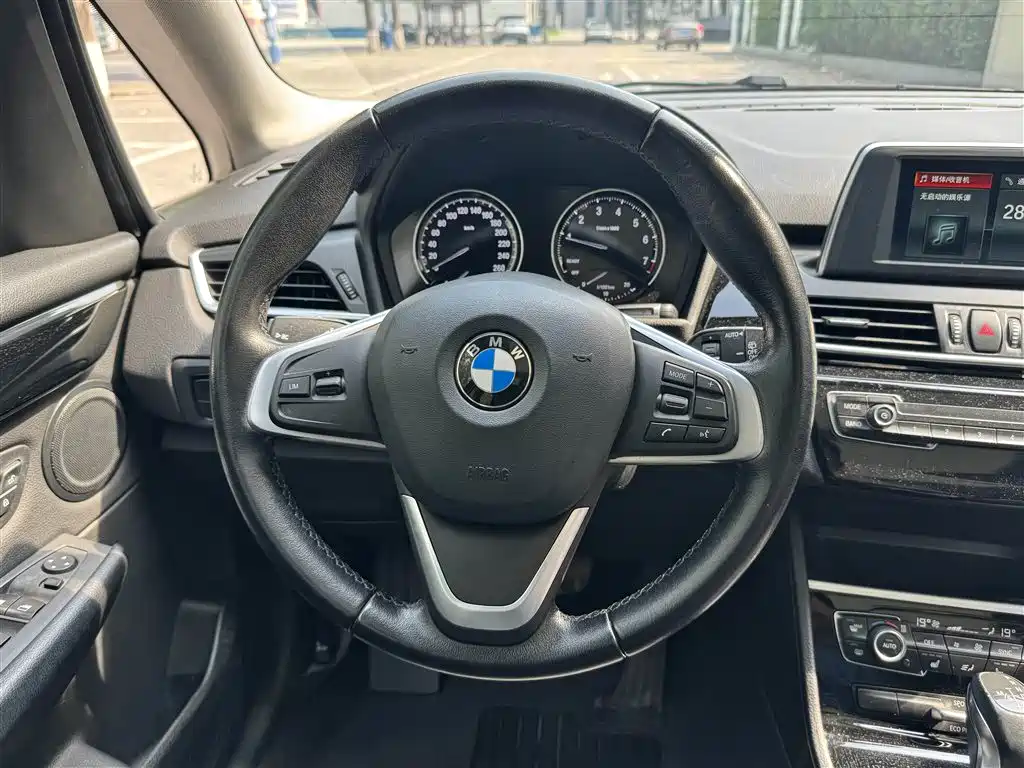 BMW 2 Series Active Tourer 218 i Leading