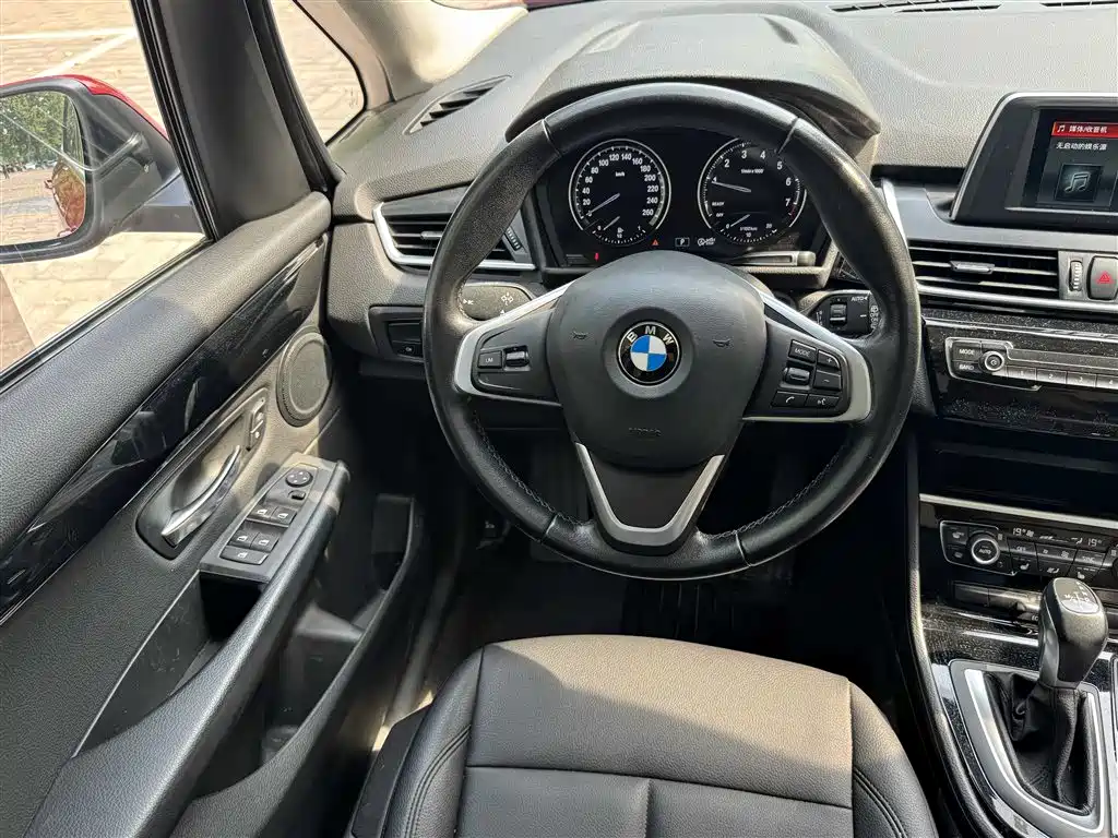 BMW 2 Series Active Tourer 218 i Leading