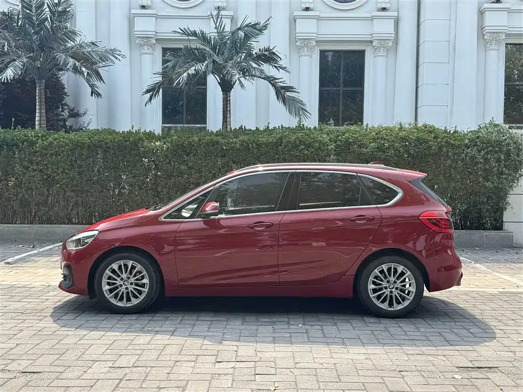 BMW 2 Series Active Tourer 218 i Leading
