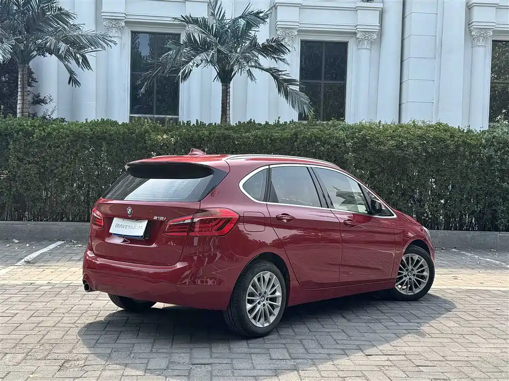 BMW 2 Series Active Tourer 218 i Leading