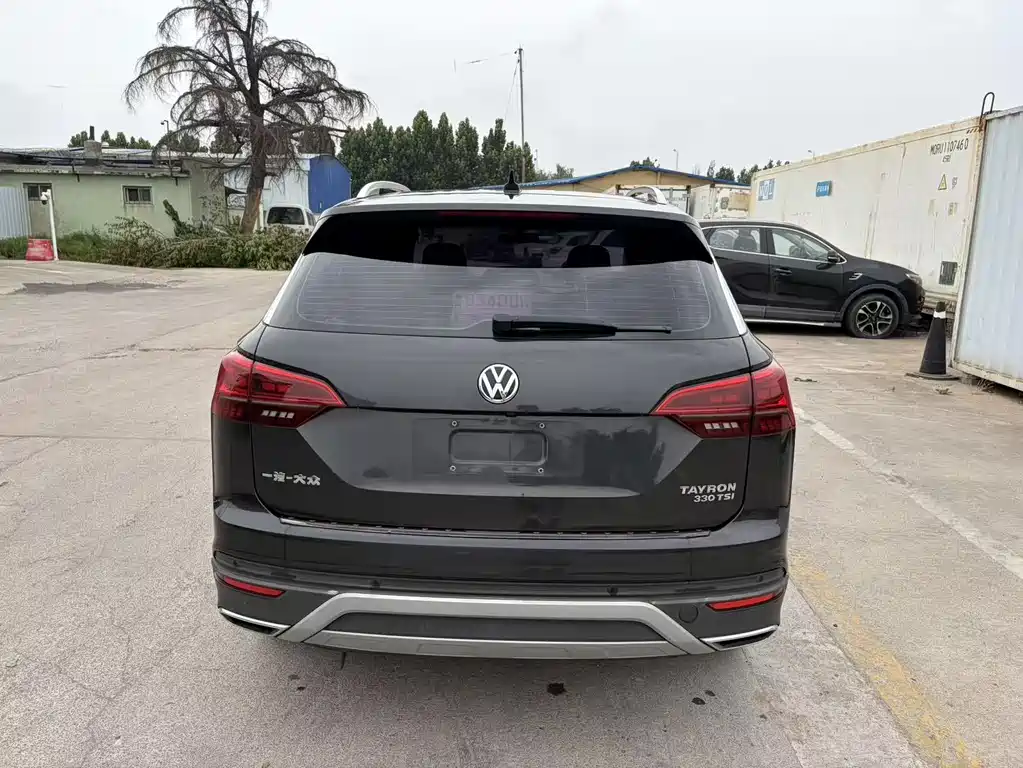 Tayron 330 TSI 2 WD Luxury Connected