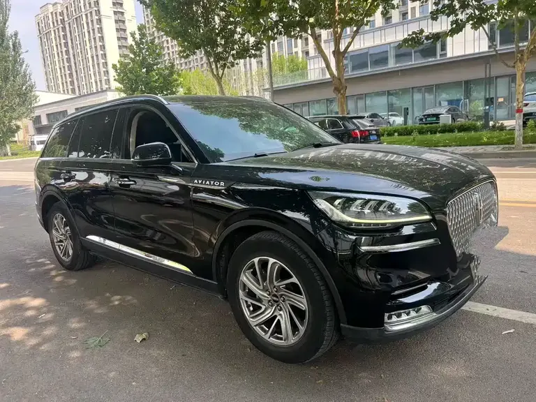 Lincoln Aviator 3.0 T V6 4 WD Graceful