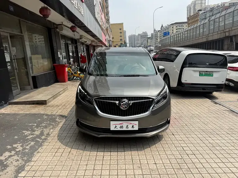 Buick GL8 ES 28 T Premium CN-VI