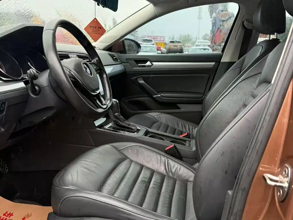 Lamando 280 TSI DSG Comfort