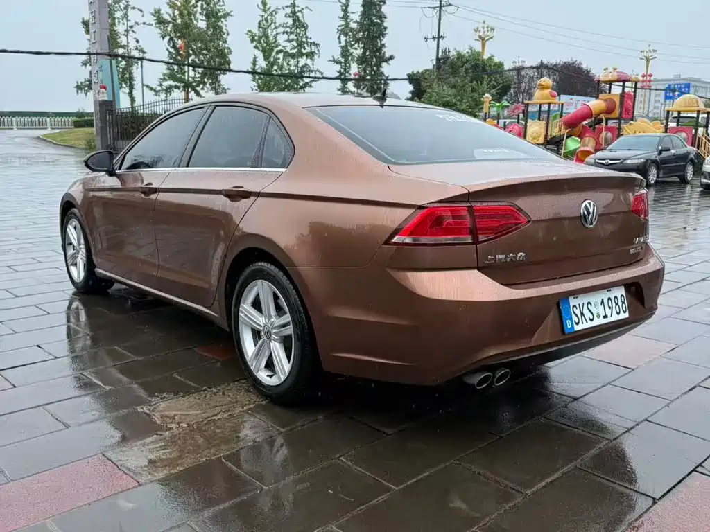 Lamando 280 TSI DSG Comfort