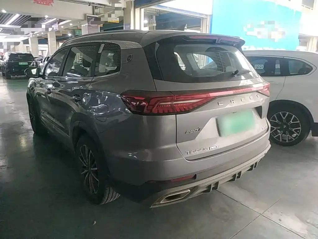 Tiggo 8 PRO 290 T 2 WD Distinguished