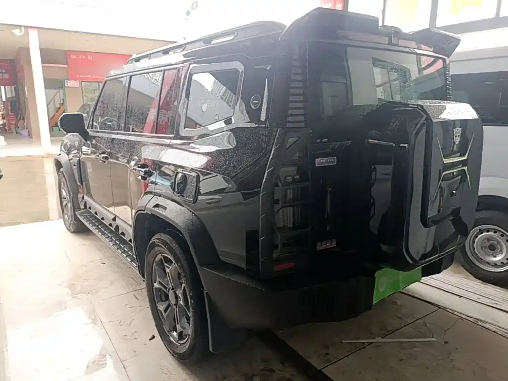 Jetour Traveller 2.0 T 4 WD Cross PRO