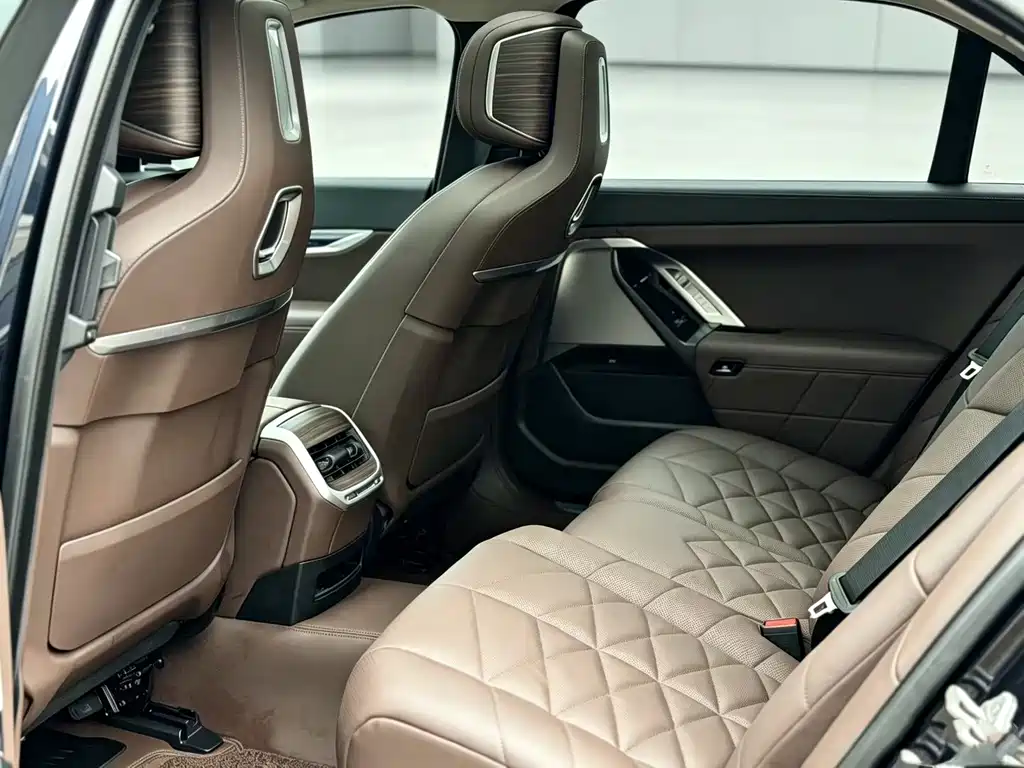BMW 7 Series 740 Li Leading M Sport Package
