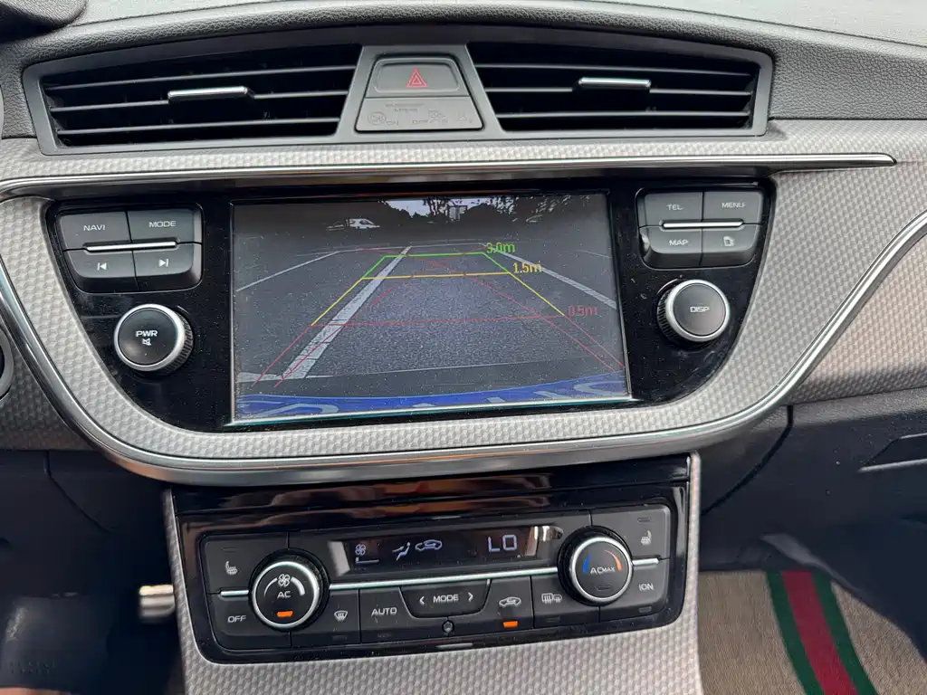Emgrand GS Sport 1.3 T Auto Connected