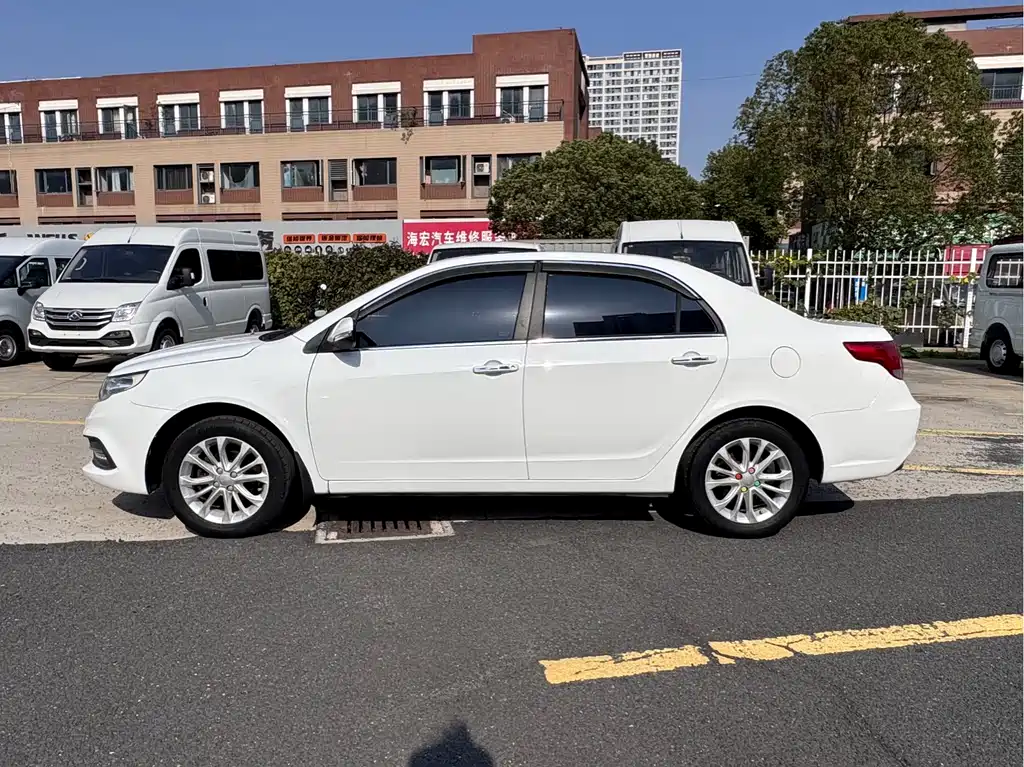 Vision 1.5 L Manual Happiness