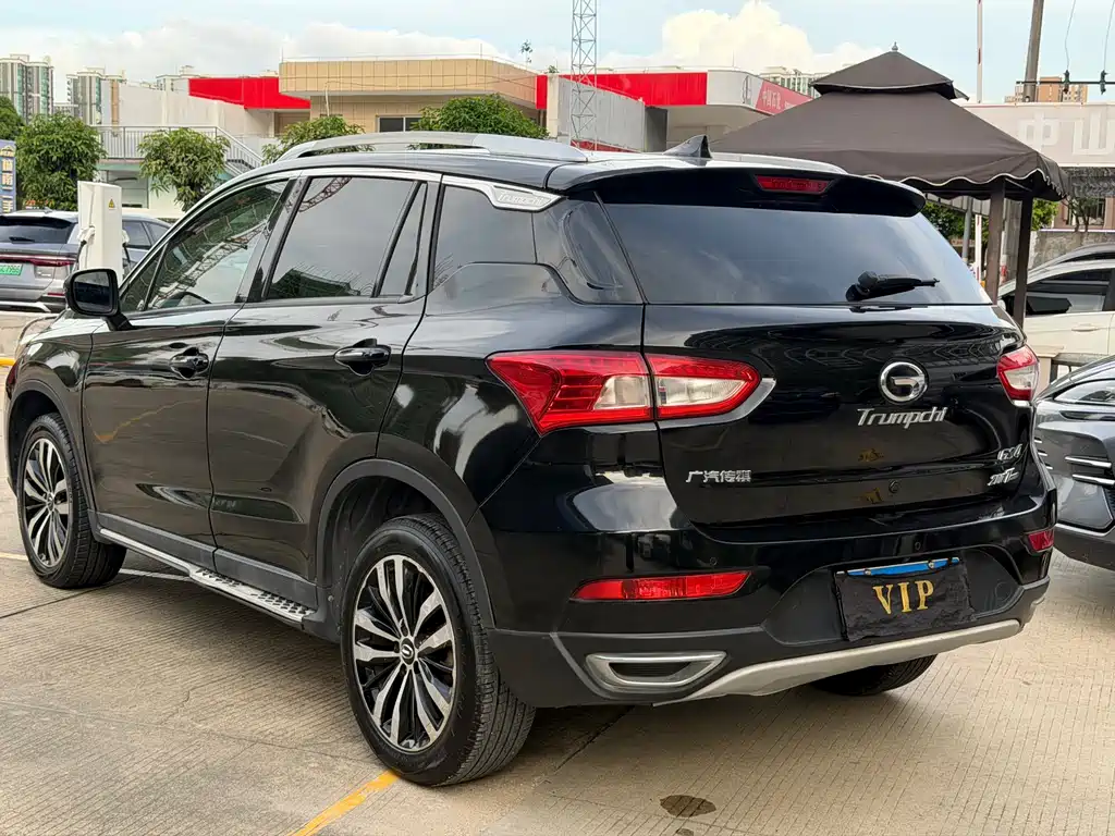 GAC Trumpchi GS4 200 T G-DCT Luxury