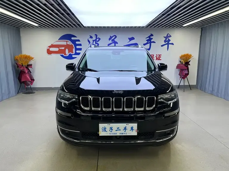 Jeep Grand Commander 2.0 T 4 WD Premium Enjoyment CN-V