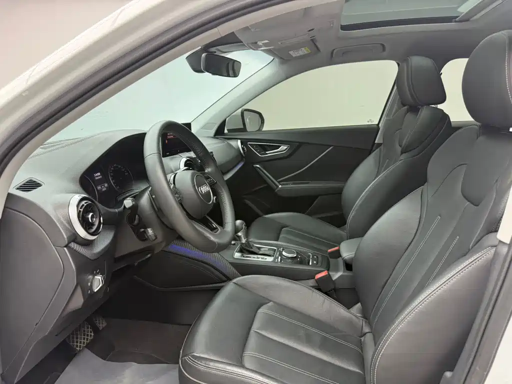 Audi Q2 L 35 TFSI Progressive Elegant