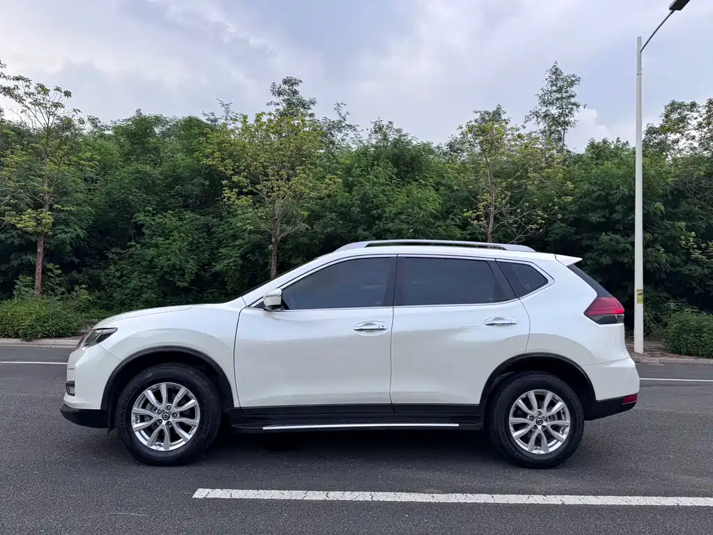 X-Trail 2.0 L XL ITS CVT 2 WD Connected Comfort