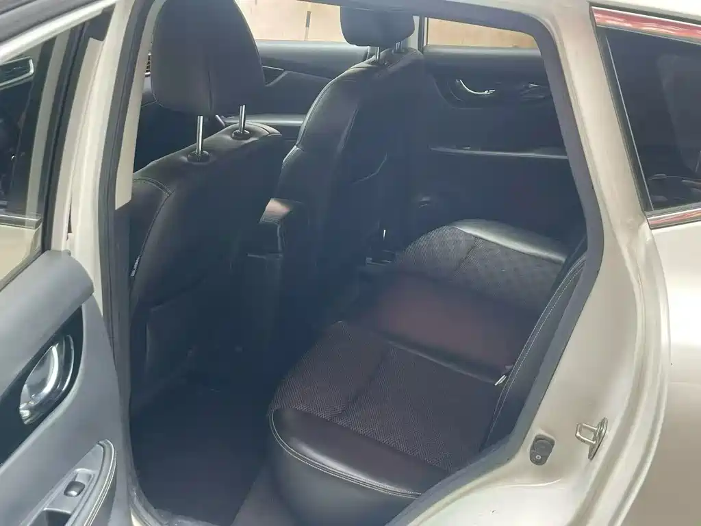 Qashqai 2.0 L CVT Luxury