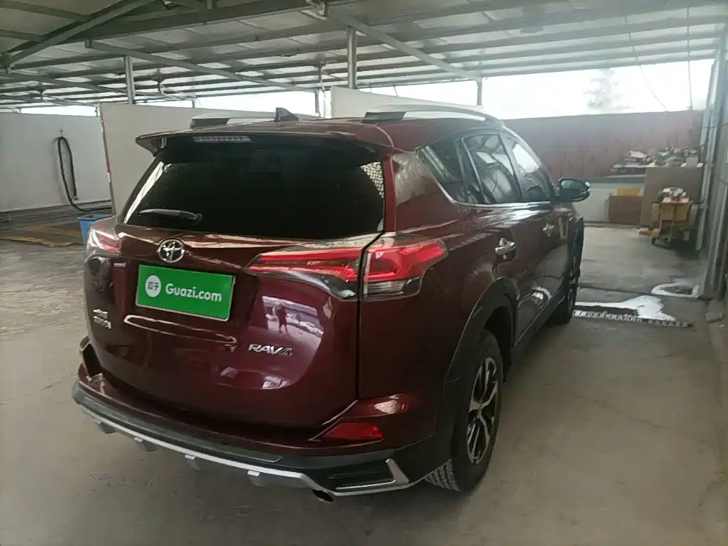 RAV4 2.0 L CVT 2 WD Style X