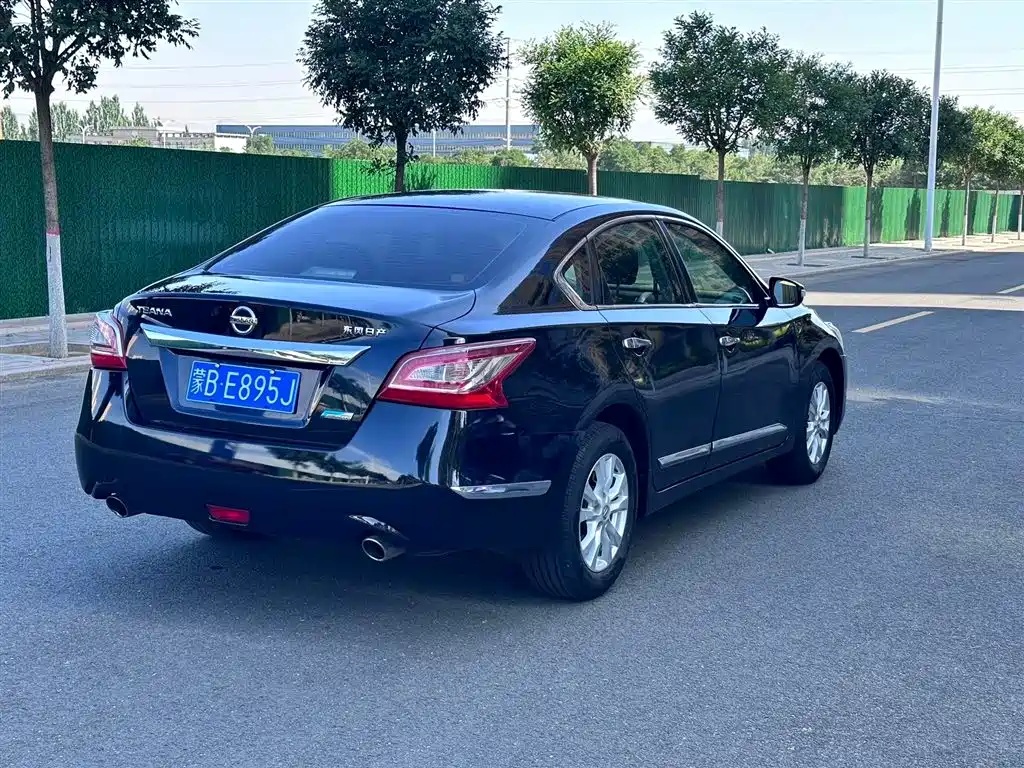Teana 2.0 L XL Comfort