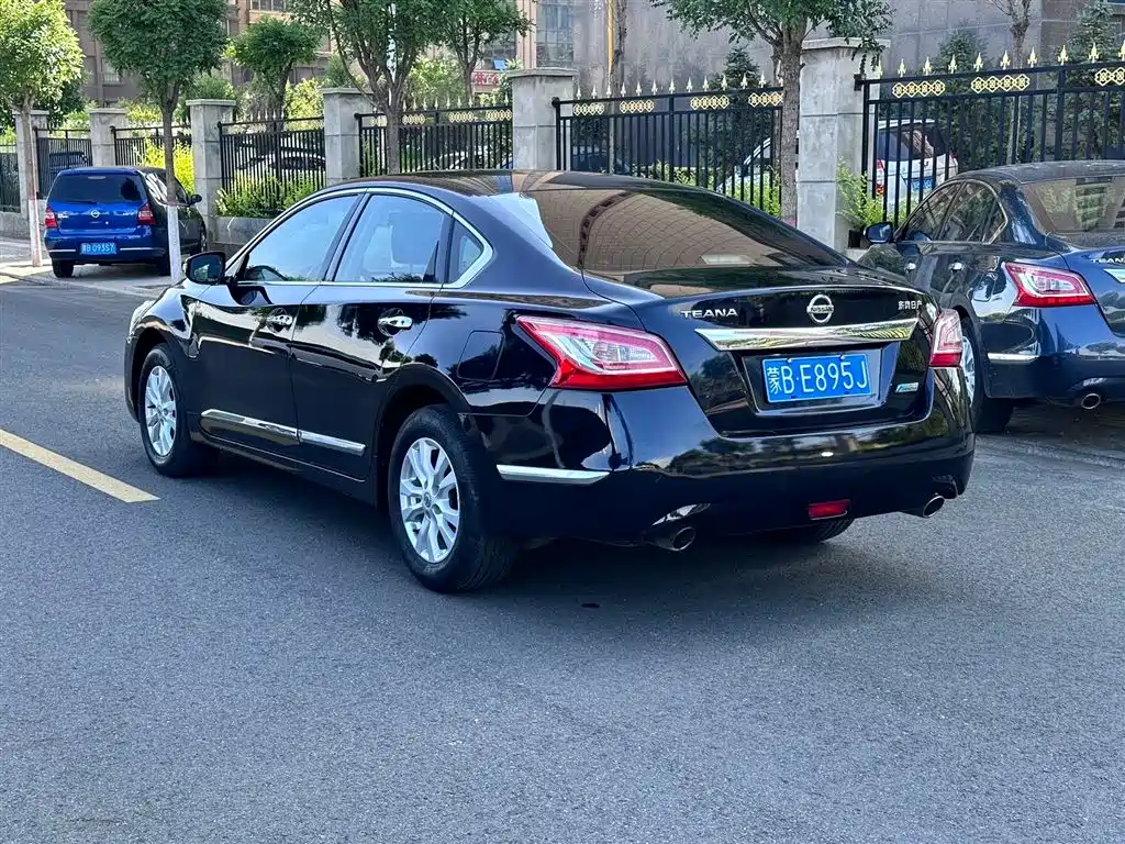 Teana 2.0 L XL Comfort