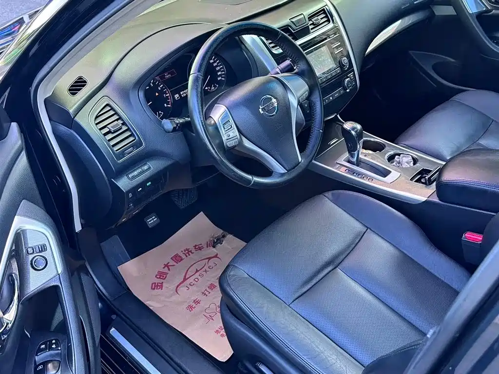 Teana 2.0 L XL Comfort