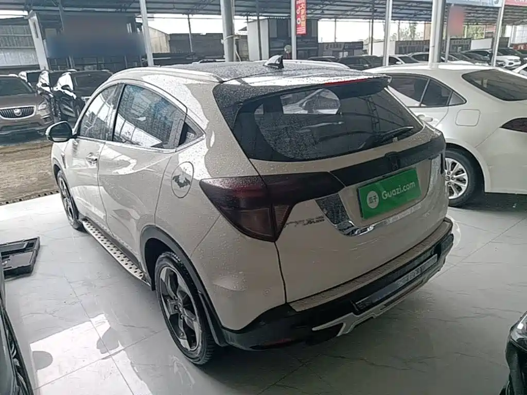 Vezel 1.8 L CVT 2 WD Luxury