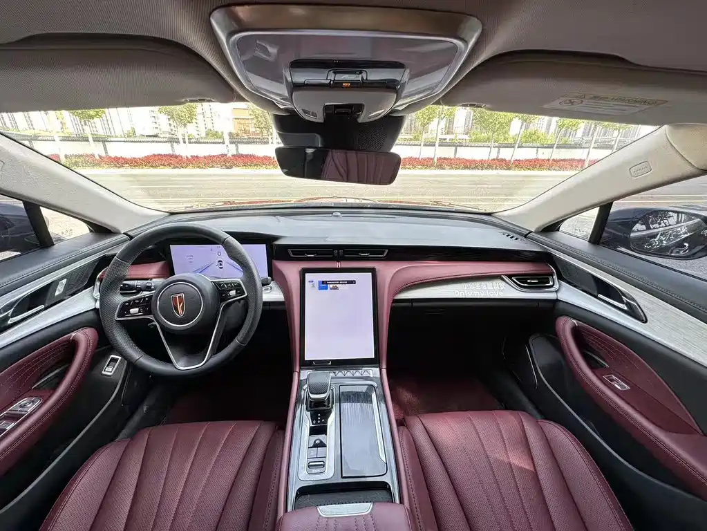 Hongqi H5 2.0 T Auto Flagship Smooth