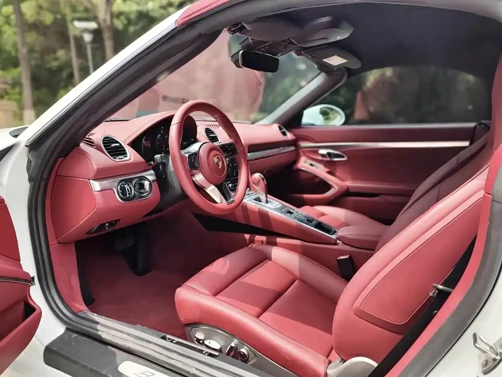 Porsche 718 Boxster 2.0 T