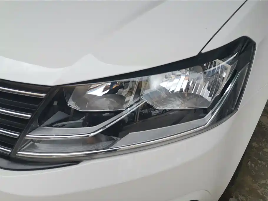Lavida 1.6 L Auto Style