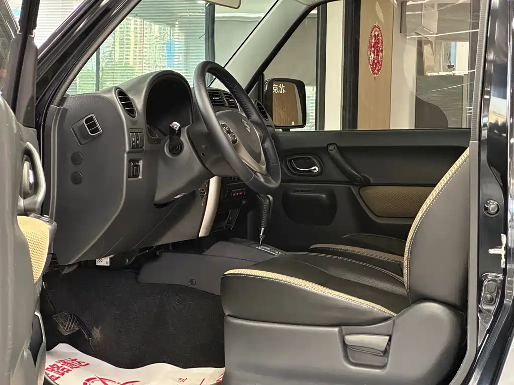 Jimny (Import) 1.3 AT Mode3 Navigation