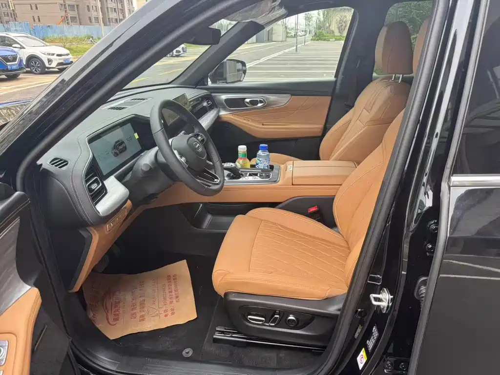 GAC Trumpchi GS8 Navigator Series 2.0 TGDI 2 WD Luxury 5-seat