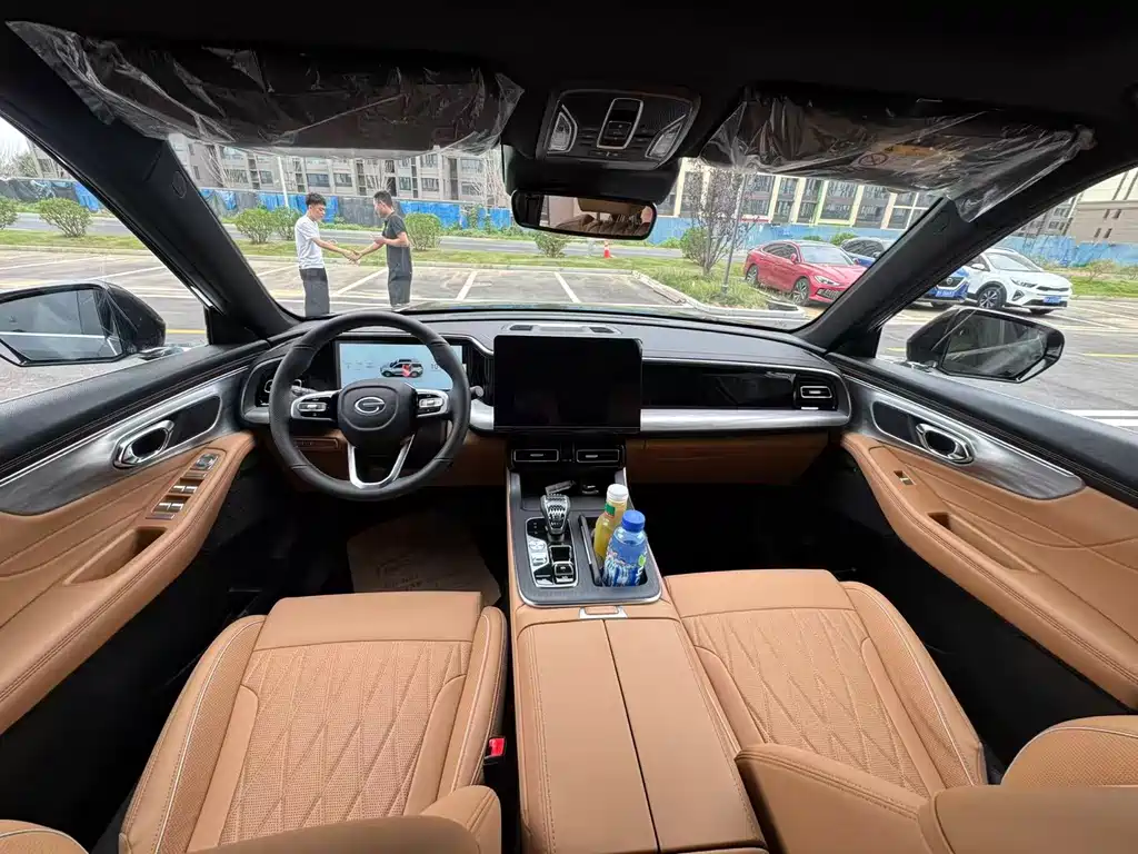 GAC Trumpchi GS8 Navigator Series 2.0 TGDI 2 WD Luxury 5-seat