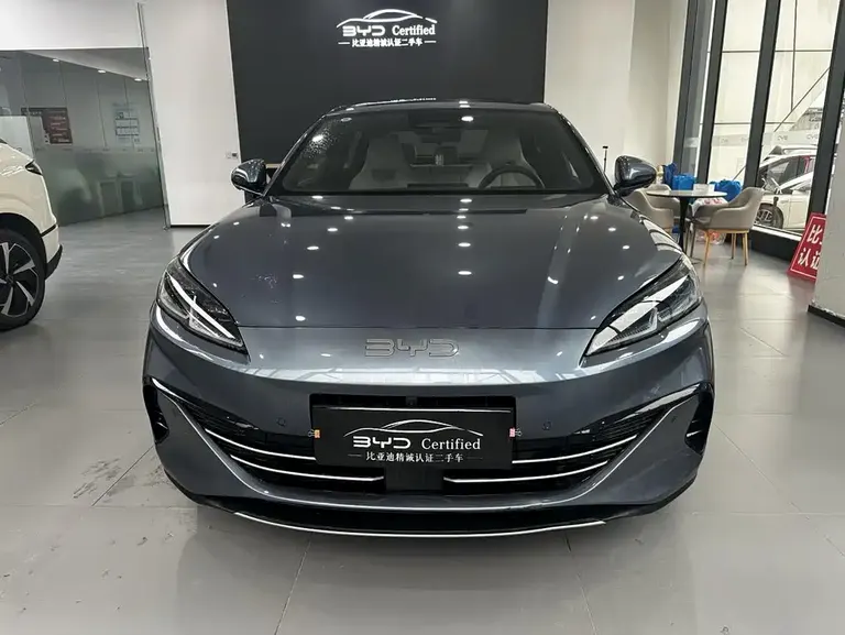 BYD Seal 06 DM-i Smart Drive 120 KM Flagship