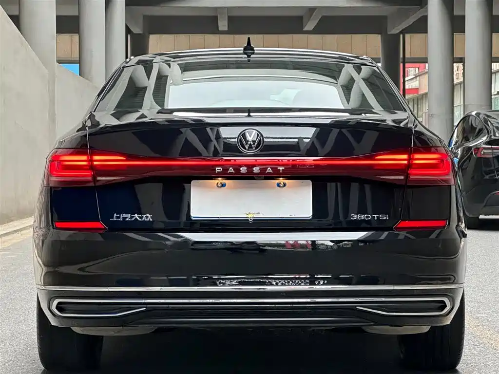 Passat 380 TSI Starry Sky Dragon Shine