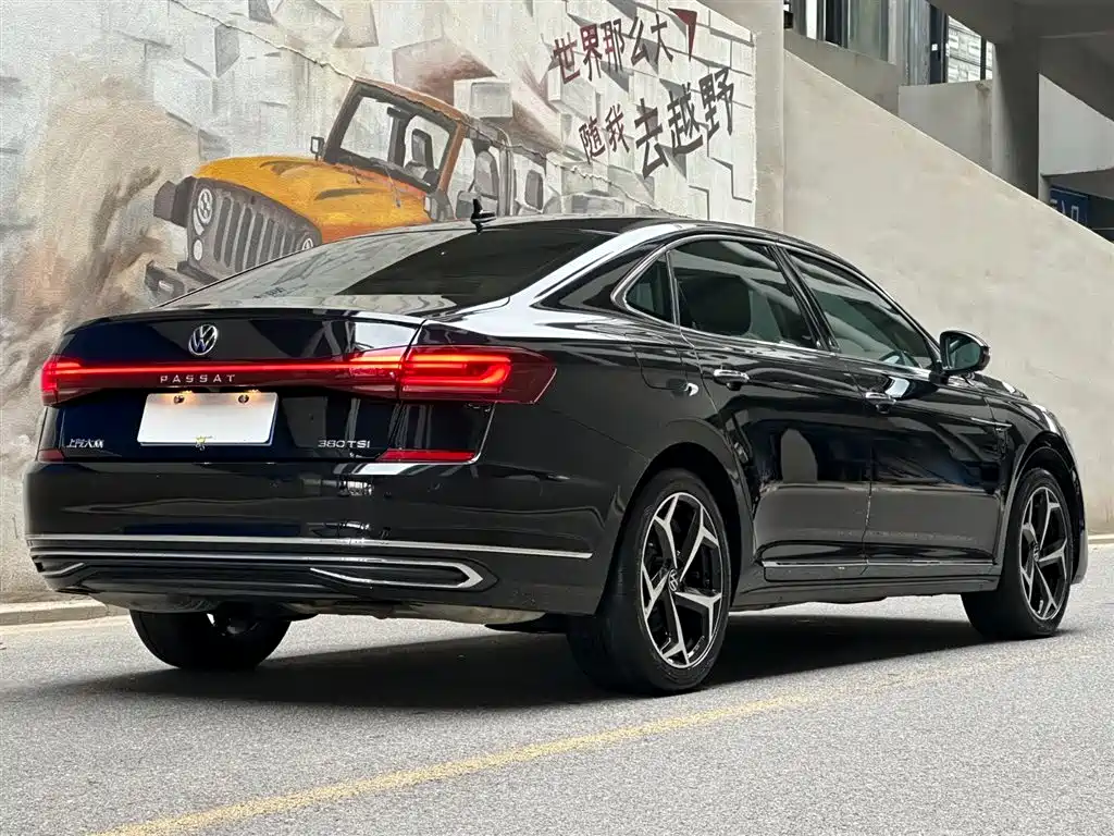 Passat 380 TSI Starry Sky Dragon Shine