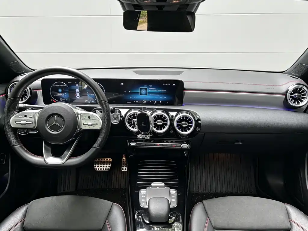 Mercedes-Benz CLA (Import) Facelift CLA 200