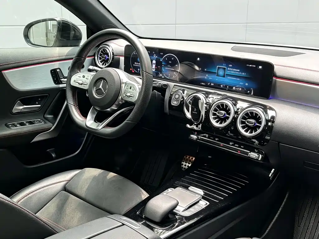 Mercedes-Benz CLA (Import) Facelift CLA 200