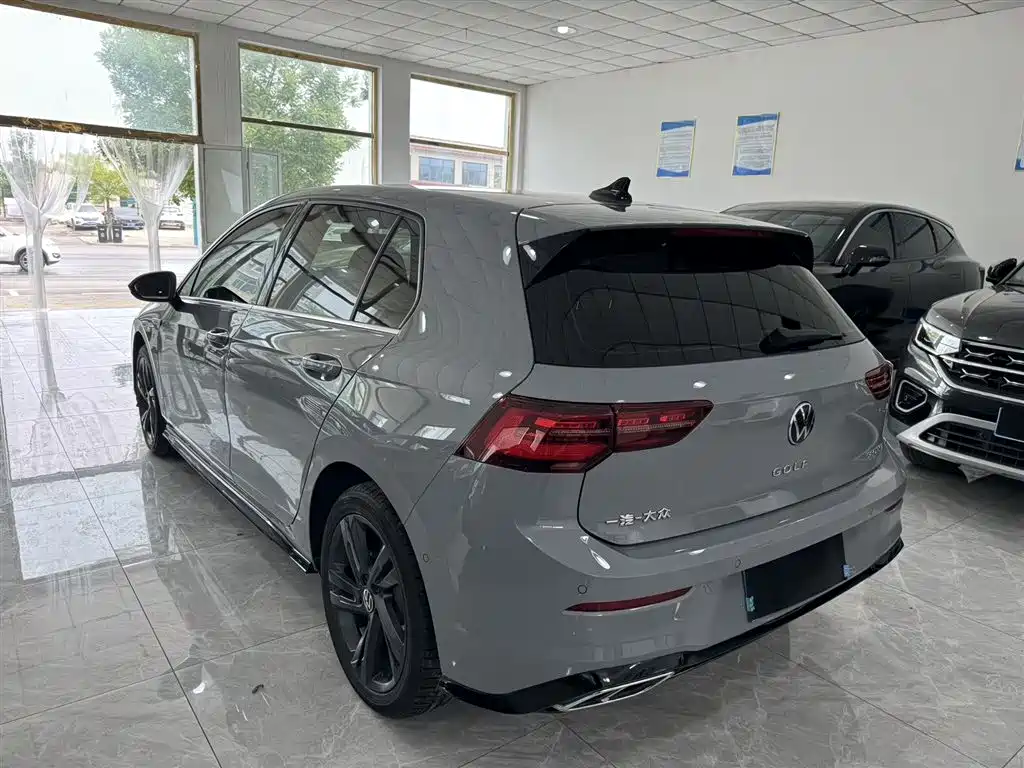 Golf Facelift 280 TSI DSG R-Line Lite